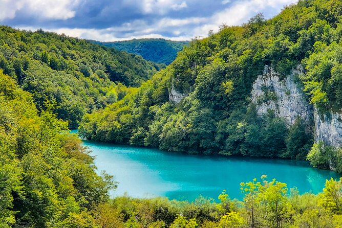 Zagreb to Split via Plitvice Lakes private transfer or vice versa - Inside Plitvice Lakes, choosing your pace (free time or guided)