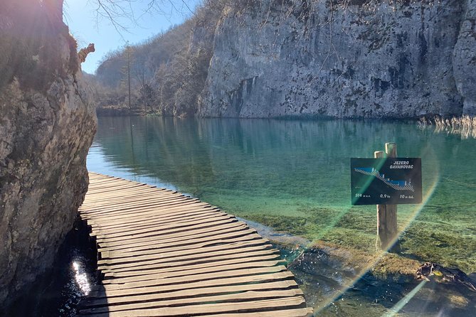 Zagreb to Split via Plitvice Lakes private transfer or vice versa - Food, timing, and what to budget beyond the price