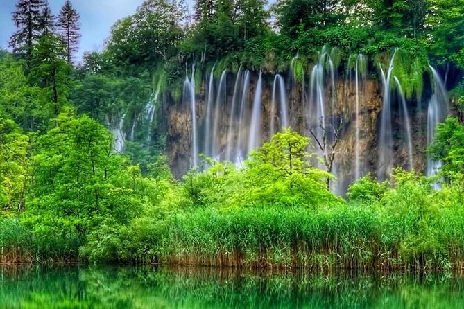 Zagreb to Split via Plitvice Lakes private transfer or vice versa - Door-to-door pickup, and why it matters on this route