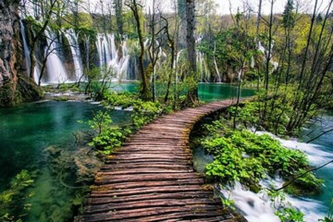 Zagreb to the PLITVICE MAGIC LAKES - 3+1 free or 6+1 free - Boat cruise and electric train ride: where comfort meets the views