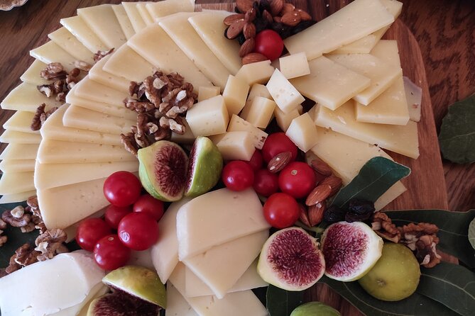 Zinfandel Wine Tasting & Storytelling with Dalmatian Food - Key details that make this tasting worth it