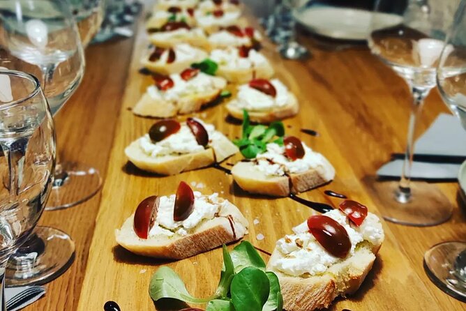 Zinfandel Wine Tasting & Storytelling with Dalmatian Food - The tasting format: four wines, one learning track